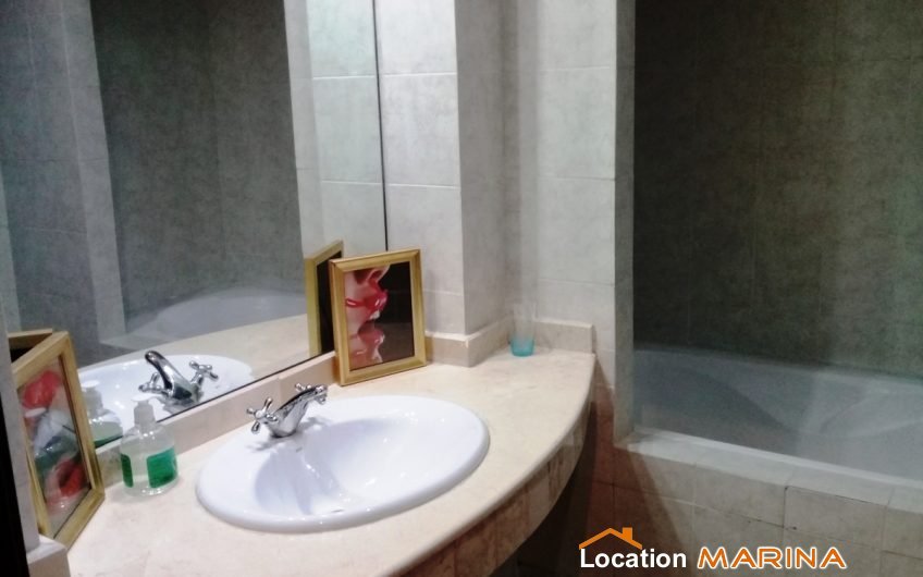 Vente Appart 300m vue Piscine & Mer – 3 chambres et salon