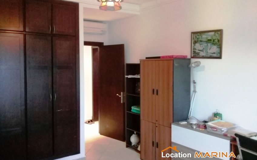 Vente Appart 300m vue Piscine & Mer – 3 chambres et salon
