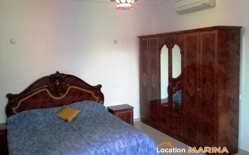 Vente Appart 300m vue Piscine & Mer – 3 chambres et salon