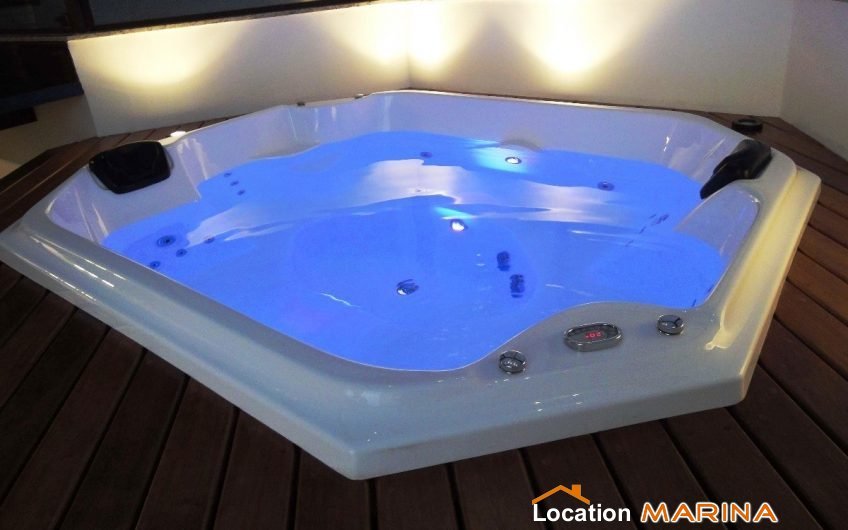 Vente Appart 300m vue Piscine & Mer – 3 chambres et salon